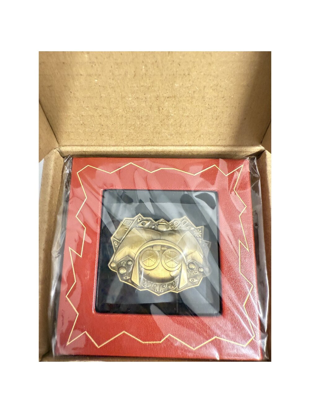The Amazing Digital Circus Last Act Exclusive Golden Pomni Badge Glitch NEW
